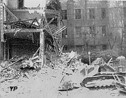 Destriuction des 3/4 de l'Hôtel de Carondelet (1964)