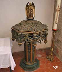 Église Saint-Léger - fonts baptismaux