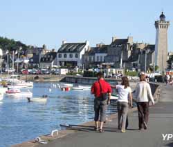 Roscoff - vieux port (doc. OTIL)