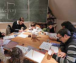 Musée Joachim Du Bellay - initiation à la calligraphie