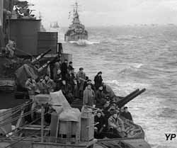 Arromanches 360 - D-Day Ship