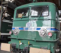 Rotonde ferroviaire - locomotive CC 7102