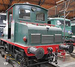 Rotonde ferroviaire - locotracteur boîte à sel