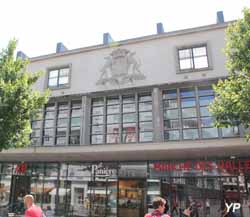 Visite de Chamb&eacute;ry - les Halles