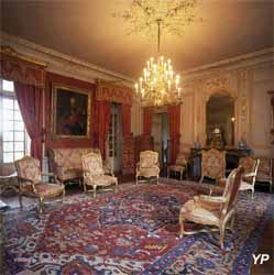 Château de Parentignat - salon Rouge
