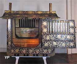 Musée national de la Voiture - palanquin japonais (XVIIe s.)