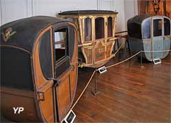 Musée national de la Voiture - palanquin japonais (XVIIe s.)