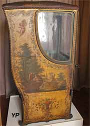 Musée national de la Voiture - chaise à porteurs
