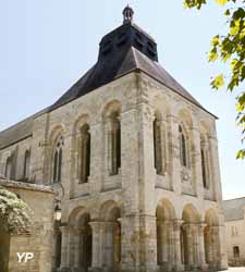 Abbaye Bénédictine de Saint-Benoît de Fleury (doc. Office de Tourisme Val d'Or et Forêt)