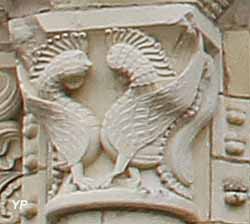 Prieuré Saint-Léonard - chimères