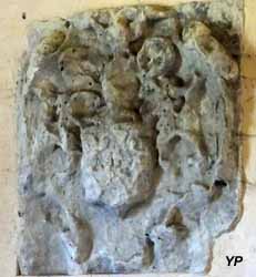 Église Sainte-Radegonde - bas-relief