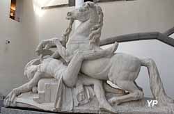 La mort du général Desaix (Joseph Chinard, marbre - Musée d'art Roger-Quilliot)