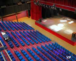 Grand théâtre - Centre culturel Aragon (doc. Ville d'Oyonnax/ La Scène)
