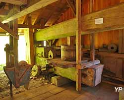 Moulin à Tienne - maison du Meunier au fil du temps