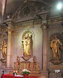 Retable en bois peint et doré (XVIIe s.)