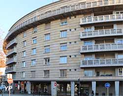 Bâtiment annulaire (1952 à 1955, architecte Pierre-Jean Guth)