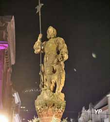 Statue du hallebardier