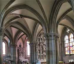 Déambulatoire et chapelles absidiales