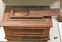 Coffre de maître de confrérie