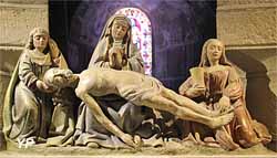 Vierge de Pitié, à gauche saint Jean, à droite Marie Madeleine