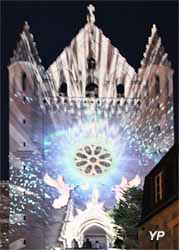 Son et lumière sur l'église Saint-Sour