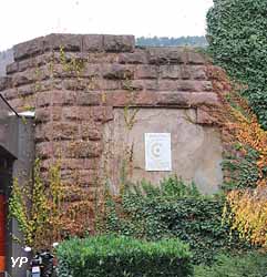 Vestiges du Burgstall (château-fort, XIIIe s.)