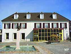 Musée Jean Gabin (doc. Ville de Mériel, collections du musée Jean-Gabin)