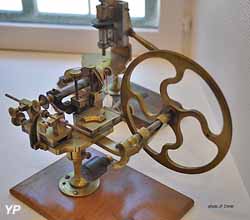 Machine inventée par Frédéric Japy