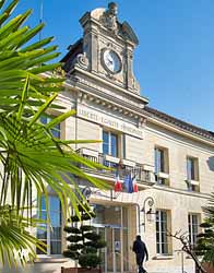 Ancien Couvent des Cordeliers - Hôtel de ville (Lhomel)