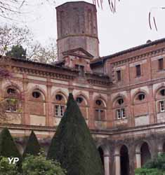 Abbaye de Boulbonne - cloître (doc. B. Moulas)