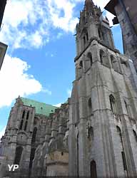 Tour Nord de la cathédrale Notre-Dame de Chartres (Yalta Production)