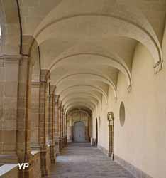 Cloître Richelieu