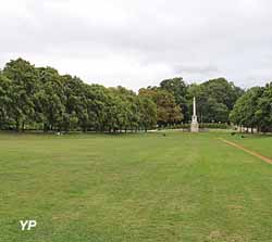 Carré Duguesclin et colonne de Juillet