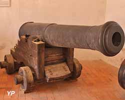 Canon de 30 court, modèle 1820