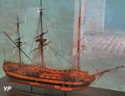 Le Boullongne, flûte de la Compagnie des Indes (XVIIIe siècle)