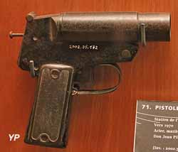 Pistolet lance-fusée de détresse Véry (1970