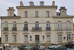 Immeuble Caro-Charier (1843)