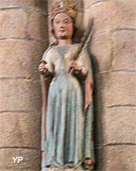 Sainte Catherine (bois polychrome, XVIe siècle)