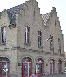 Office de tourisme à la base du beffroi