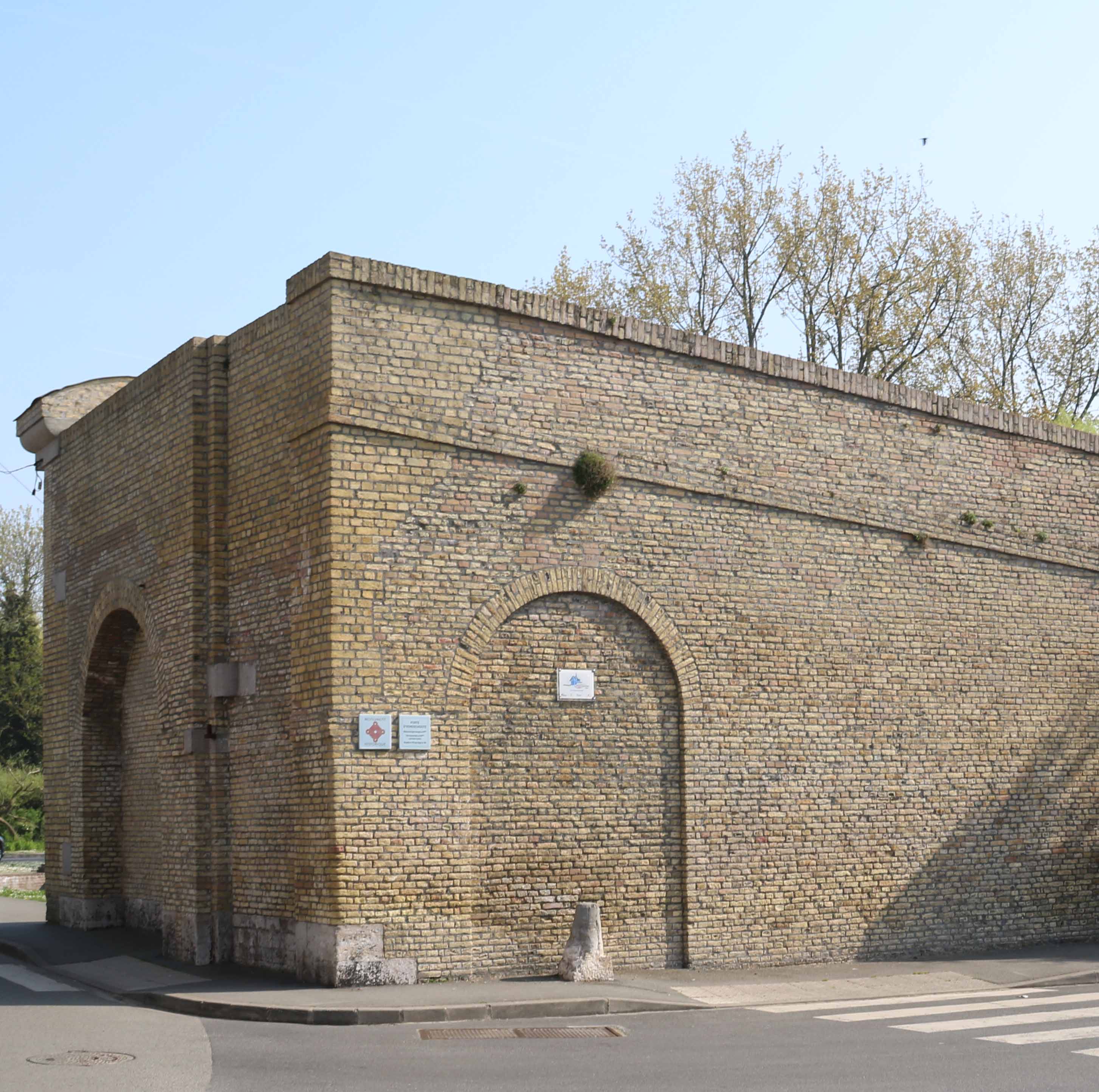 Porte d'Hondshoote (vestiges)