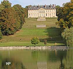 Château du haut au sommet du vertugadin