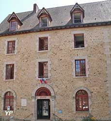 Mairie (ancien couvent des Ursulines)