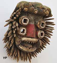 Masque de guerre du peuple Wé