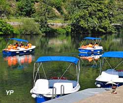 Bateaux électriques (doc. Office de Tourisme de Val d'Ardenne)