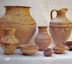 Céramiques pseudo-ionniennes