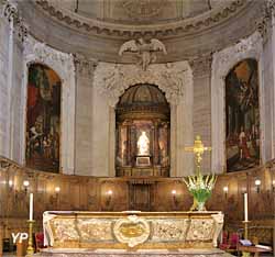 Choeur et maître autel