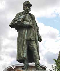 Statue du général Sarrail, sauveur de Verdun