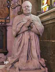 Tombeau de Mgr Trouillet