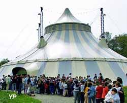 Chapiteau du Pôle National des Arts du Cirque de Nexon en Limousin