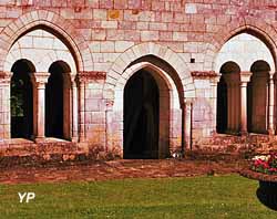 Abbaye Royale Saint-Michel de Bois-Aubry